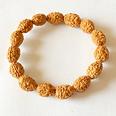 3-mukhi-rudraksha-bracelet-566310